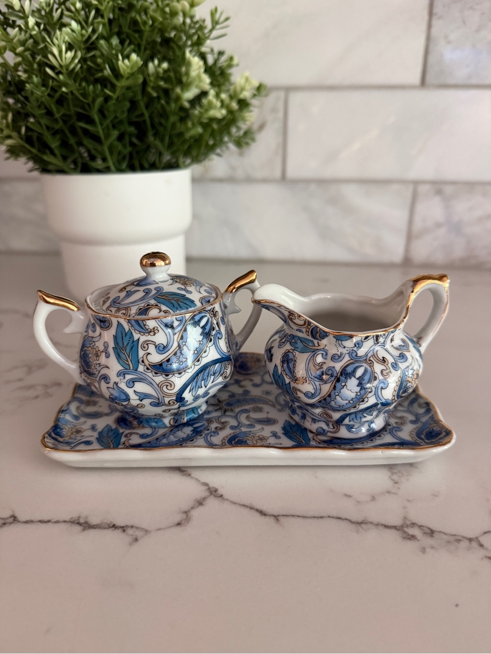 Vintage Lefton China Blue Paisley
Mini Sugar & Creamer set with matching tray